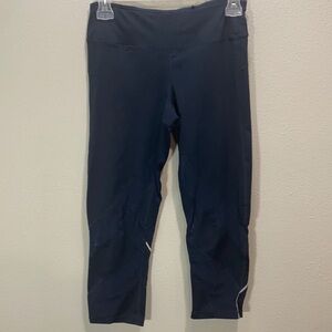 5 for $25 Zella reflective cropped leggings in‎ navy